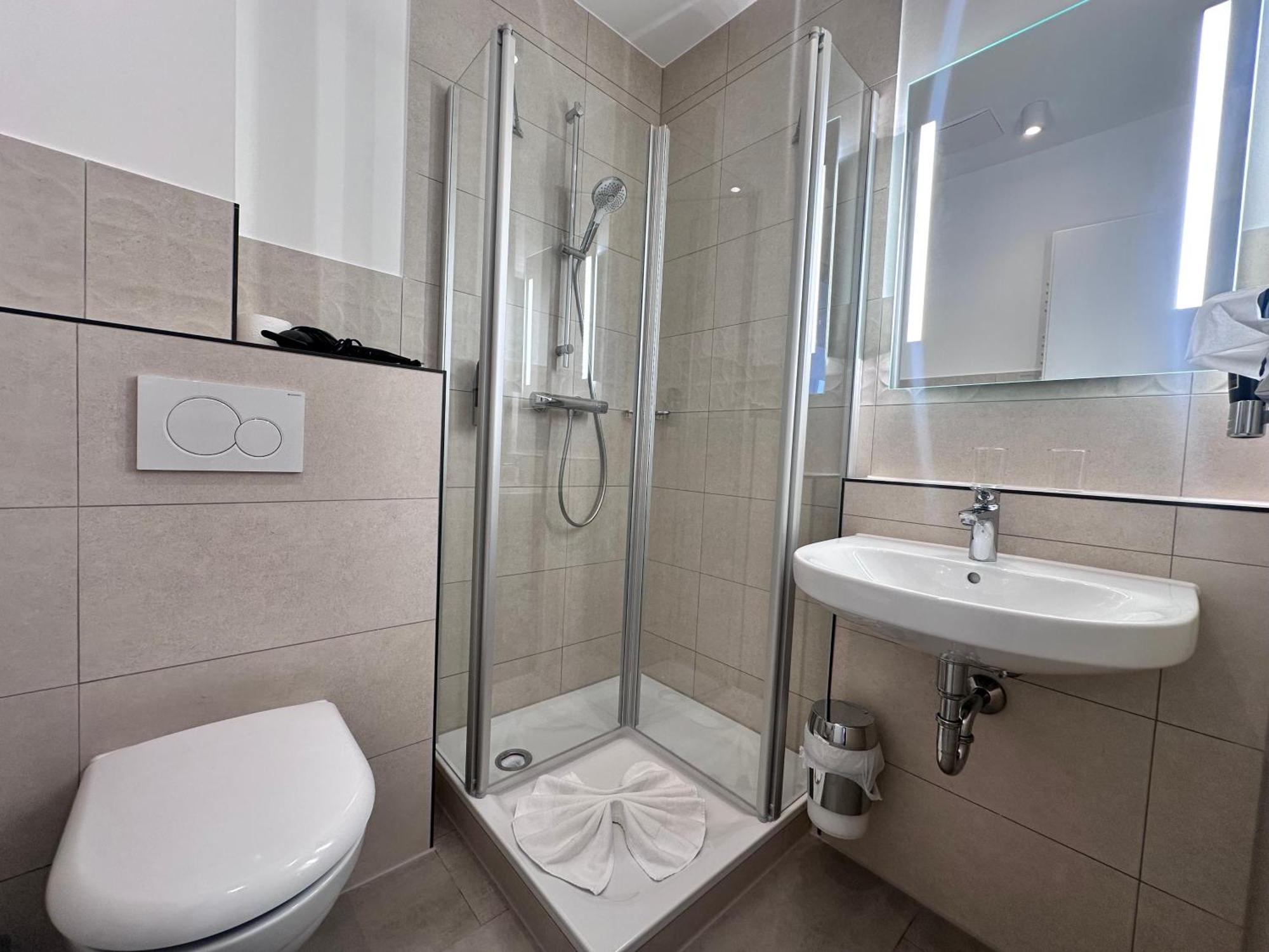 Hotel Rummeni Боркум Экстерьер фото